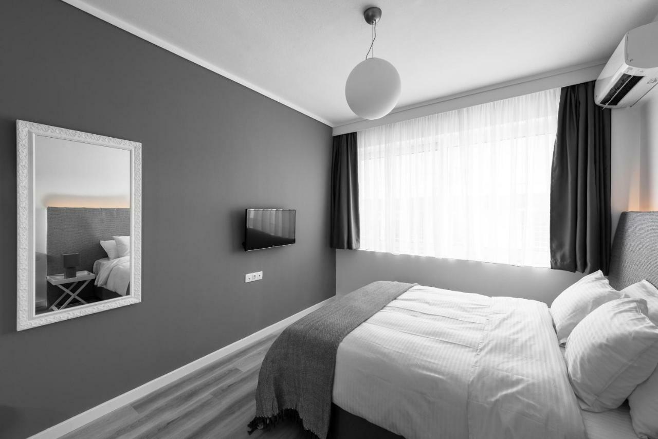 M&F Luxury Suites M Suite เทสซาโลนิกิ ภายนอก รูปภาพ