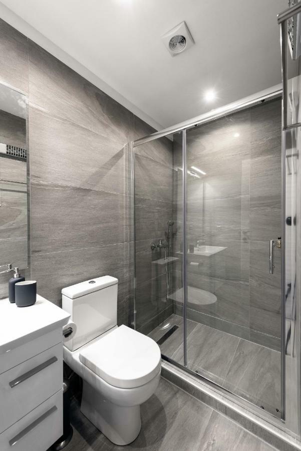 M&F Luxury Suites M Suite เทสซาโลนิกิ ภายนอก รูปภาพ